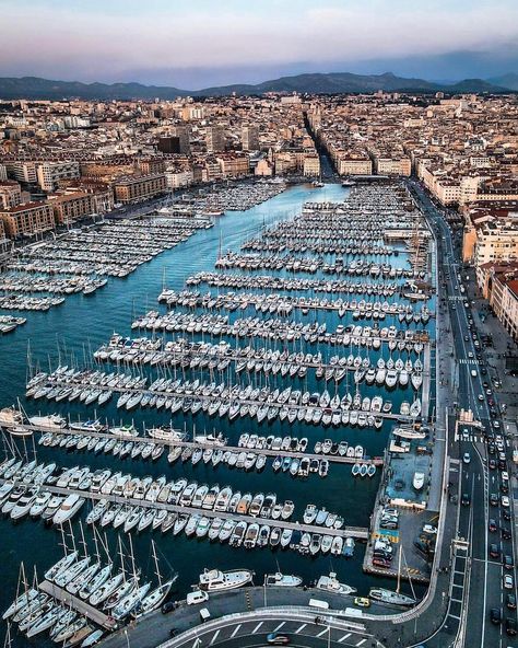 IG EUROPA on Instagram: “Present P H O T O | @world_walkerz L O C A T I O N | Marseille 🇫🇷 France Id tag #igeuropa_world_walkerz T A G | #ig_europa #ig_europe S E…” Alpine Village, Marseille France, Old Port, France Travel, Amazing Destinations, Nature Travel, Most Beautiful Places, Olympia, Europe Travel