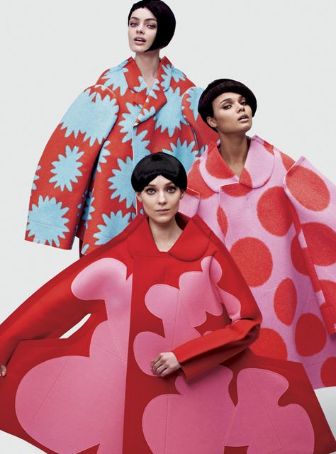 V MAGAZINE / NEW SHAPES Carine Roitfeld Style, Rei Kawakubo Comme Des Garcons, Carine Roitfeld, Fashion Book, Rei Kawakubo, V Magazine, Pink Dresses, 1960s Fashion, Textiles Fashion