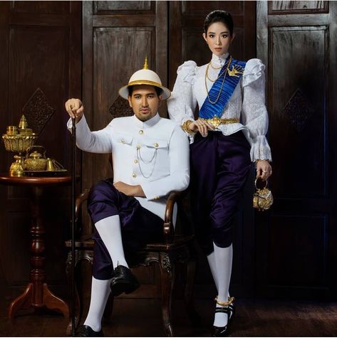 Cambodian Traditional Dress, Colonial Outfit, Khmer House, Cambodia Dress, Artis Thailand, Cambodian Clothes, Cambodian Wedding, Cambodian Dress, Khmer Dress