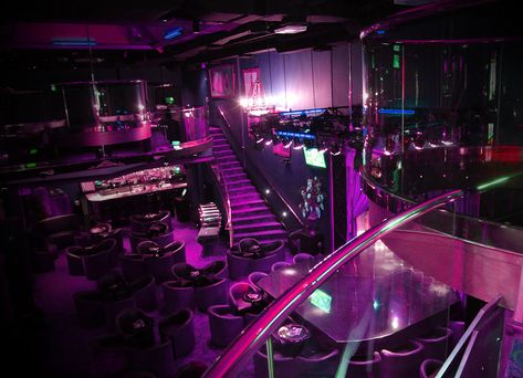 Private Lounge Room, Nightclub Bedroom, Club Room Design, Vip Nightclub Aesthetic, Japanese Club Aesthetic, Fraternity House Aesthetic, Private Room Club Aesthetic, Vip Room Club, Luxury Night Club