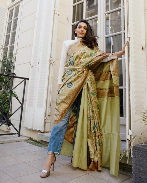 Saree With Pants, Draped Fashion, Saree Draping Ideas, Diwali Fashion, Fashion Design Studio, Draping Ideas, Draping Styles, Saree Wearing Styles, Saree Wearing