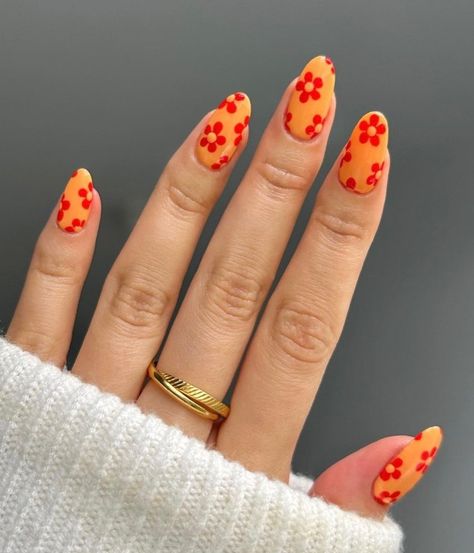 ig: thenaillologist Red Orange Nails, Rodeo Nails, Orange Nail Designs, 2024 Nails, Retro Nails, Summer Nail Designs, Hippie Nails, Vintage Nails, Nail Colour