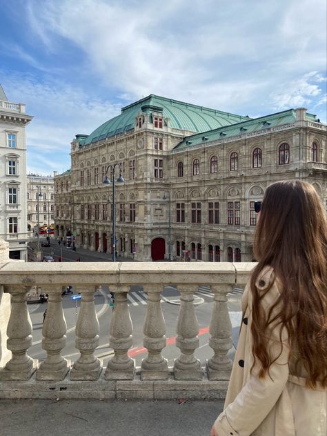 New York Life Aesthetic, Vienna Opera House, Vienna Summer, Vienna Austria Travel, Prague Photos, Vienna Travel, Budapest Travel, Travel Picture Ideas, Austria Travel