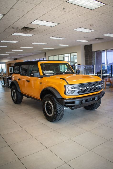 Ford Bronco Badlands Sasquatch, Bronco Badlands Sasquatch, Orange Bronco, Green Jeep Wrangler, Ford Bronco Badlands, Bronco Badlands, Yellow Jeep, Ford Bronco 2, Red Mustang