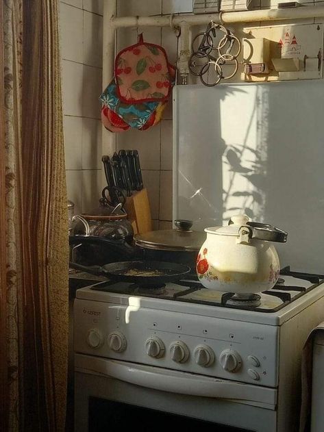 Grandma Aesthetic, Childhood Aesthetic, Nostalgia Aesthetic, Europe Aesthetic, European Aesthetic, Arab Culture, Grandmas House, Eastern European, Eastern Europe