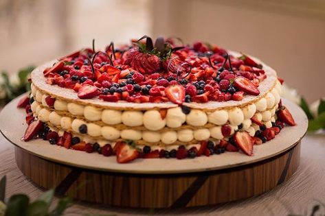 The Italian Millefoglie Wedding Cake. It means a thousand layers and its the go-to celebration cake throughout Tuscany & the Amalfi Coast.  The Bellagio made our creamy-layered dream come true with this 4 ft wide confection that guests literally lined up for.  Wedding Planner @andreaeppolito  Photo @tuscanyweddingphotographers  Cake & Venue @bellagio @amazing_las_vegas_events Traditional Italian Wedding, Italian Wedding Reception, Italian Wedding Cake, Cake With Berries, Italian Wedding Cakes, Square Wedding Cakes, Wedding Cake Alternatives, Wedding Cake Recipe, Romantic Wedding Cake