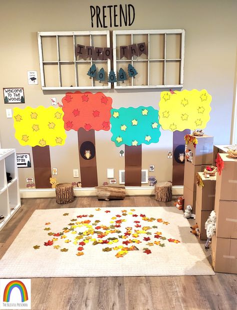 Dramatic Play Fall Ideas, Trees Dramatic Play, November Pretend Play, Trees Dramatic Play Preschool, Treehouse Dramatic Play, Dramatic Play Toddlers Ideas, Nature Dramatic Play, Reggio Emilia Dramatic Play Area, November Dramatic Play Center