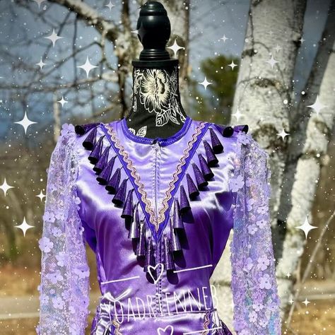 ✨💜Lavender Haze 💜✨  ‼️SOLD‼️ Miigwech @algonqueeen 💜🫶💜  I rarely post dresses for sale as I am busy with custom orders, however, this one... | Instagram Jingle Dress Regalia Ideas, Purple Jingle Dress, Red Jingle Dress, Jingle Dress Pattern, Iroquois Regalia, Jingle Dress Dancer, Fancy Shawl Regalia, Culture Crafts, Powwow Beadwork