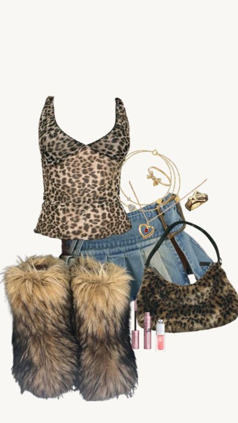 Not mine!!! Mini Skirt Outfit Winter Aesthetic, Animal Print Baddie Outfits, Y2k Outfits Cheetah Print, Cute Y2k Fall Outfits, Cheetah Birthday Outfit, Leapord Outfit Women, Fur Shorts Y2k, Lepord Outfit Aesthetic, Cheetah Y2k Outfit