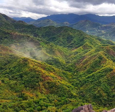 With this view, I'll say I do... 🍃⠀ .⠀ .⠀ .⠀ .⠀ #mountains #mountaingirls #Philippines #nature #hikinggirls #hiking #summit #trail #pinayexplorerph #ottomantravelsph #travel #wander #adventures #localguideph #view #destination_pilipinas #liveyourlife #journey #sierramadremountains Sierra Madre Mountains Philippines, Philippines Nature, Mountain Range, Mountain Landscape, Mountain View, Travel Pictures, Beautiful Views, Philippines, Phone Wallpaper