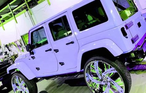 Purple Jeep Wrangler Cool Jeeps Wrangler, Purple Jeep Wrangler, Jeep Wrangler Colors, Jeep Hacks, Jeep Driving, Jeeps Wrangler, Purple Jeep, Badass Jeep, Blue Jeep