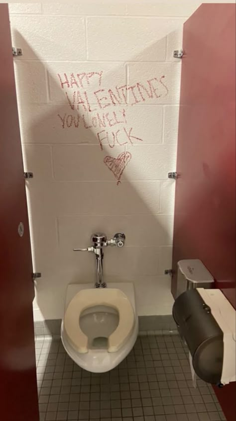 School Bathroom Aesthetic Grunge, High School Bully Aesthetic, 2014 High School Aesthetic, Bad School Aesthetic, Highschool Aesthetic Grunge, Boarding School Bathroom, Horror School Aesthetic, Creepy School Aesthetic, Privet School Aesthetic