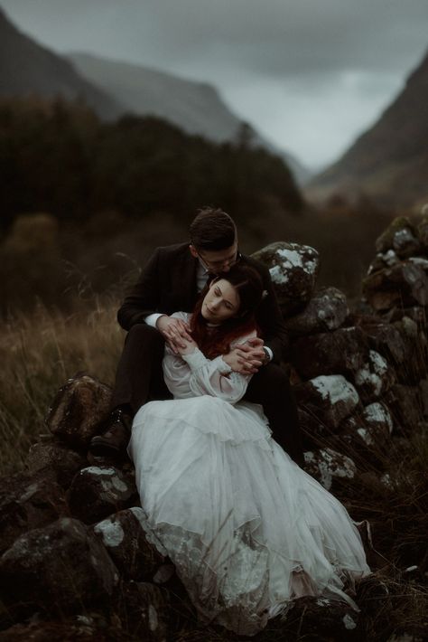 Dark Academia Wedding, Scottish Elopement, Places To Elope, Scotland Wedding, Engagement Inspo, Moody Wedding, Adventure Wedding, Elopement Inspiration, Elope Wedding