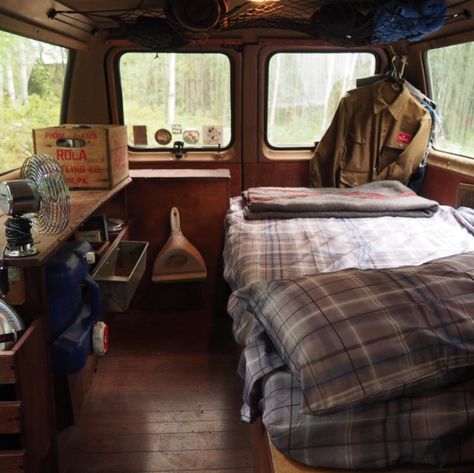 Bus Living, Kombi Home, Lake Food Ideas Summer, Food Ideas Summer, Lake Food Ideas, Van Life Diy, Bus Life, Summer Corn, Boat Food