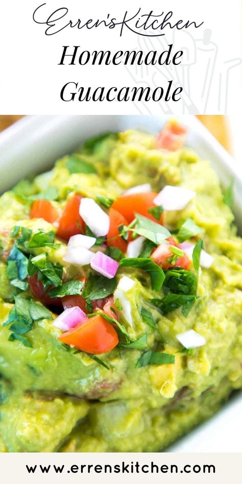 Homemade and ready in under 20 minutes, this easy Guacamole recipe uses fresh, authentic ingredients and it’s oh so delicious! Home Made Guacamole, Homemade Guacamole Recipe, Guacamole Recipe Easy, How To Make Guacamole, Fresh Guacamole, Party Spread, Avocado Dip, Easy Guacamole, Homemade Guacamole