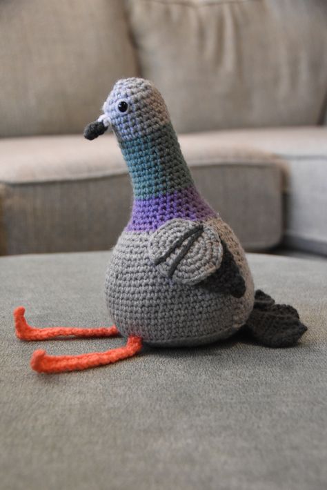 Ravelry: Hector the Pigeon by Tessa Creations Crochet Pieces, The Pigeon, Knit Bracelet, Astuces Diy, Adorable Crochet, Embroidered Shoes, Crochet World, Fun Crochet Projects, Diy Crochet Projects