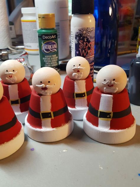 Santa Clay Pot Fall Crafts For Adults, Small Clay Pot, Christmas Angel Crafts, Christmas Pots, Christmas Buttons, Preschool Christmas Crafts, Gingerbread Crafts, Terra Cotta Pot Crafts, Homemade Christmas Decorations