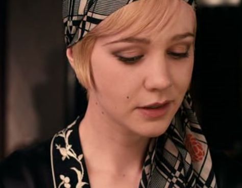 Daisy Buchanan eye makeup Romeo And Juliet Costumes, Daisy Buchanan, Carey Mulligan, Romeo And Juliet, Beautiful Eyes, Gatsby, The Fool, Eye Makeup, Daisy