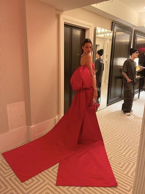 Met Gala 2021 After Party, Kendall Jenner After Party, Kendall Jenner Met Gala 2021, Met Gala Party, Debut Planning, Kendall Jenner Met, Kendall Jenner Met Gala, Kendall Jenner Dress, Kung Fu Kenny