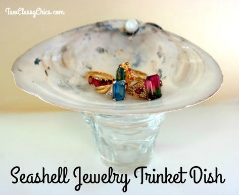 Diy Magnets, Jewelry Trinket, Seashell Jewelry, Beach Crafts, Seashell Crafts, Kid Crafts, Classy Chic, Soap Dish, Trinket Dish