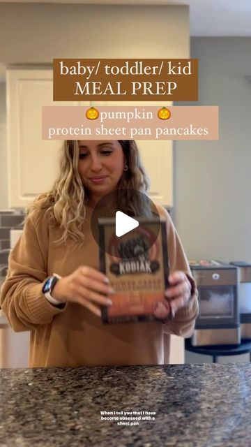 Lauren Engle on Instagram: "Meal prepping for my kids has become my new obsession. It has made my life so much easier and one less thing I have to think about lol. They love these sheet pan pancakes and so impressed with this pumpkin flavor from Kodiak cakes! It honestly tasted like pumpkin cake when I added a side of whipped cream 😂my favorite are the pieces with banana - soo freaking good!!  RECIPE🎃 2 cups Kodiak pumpkin pancake mix 2 eggs  1.5 cup milk  Splash of vanilla  Sprinkle some cinnamon if you’d like  I did add some pumpkin but it’s not really needed! But if you are a pumpkin lover then I added 1/4 cup but can add as much as you’d want I just wasn’t sure how much it would need.  Mix and spread on sheet pan  Add chocolate chips, bananas whatever you want on top  Bake at 375 for Sheet Pan Pancakes Kodiak Cakes, Kodiak Pumpkin, Pumpkin Pancake Mix, Pumpkin Pancake, Sheet Pan Pancakes, Pan Pancakes, Pancake Bites, Milk Splash, Pumpkin Waffles