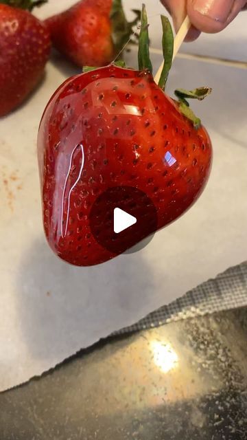 Candy Coating Recipe, Candied Strawberries Recipe, Candied Strawberry, Candied Grapes Recipe, Slushie Recipe, Grape Recipes, Candy Thermometer, Candied Fruit, Candy Desserts