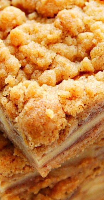 Easy Apple Pie Bars Taste Of Home Apple Recipes, Apple Bars With Pie Filling, Flaky Apple Pie Bars Allrecipes, Pioneer Woman Apple Pie Bars, Apple Strudel Bars Recipe, Fast Easy Apple Desserts, Cookie Sheet Apple Pie Bars, Apple Pie Bars With Fresh Apples, Apple Pie Bars Recipe Easy