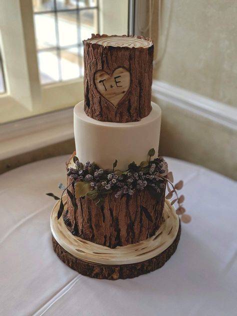 Simple Wedding Cakes 2 Tier, Rustic Lavender Wedding, Forest Wedding Cake, Brown Wedding Cakes, Wedding Cake Forest, Wood Wedding Cakes, Wedding Cake Tree, Lavender Wedding Cake, Dream Bakery