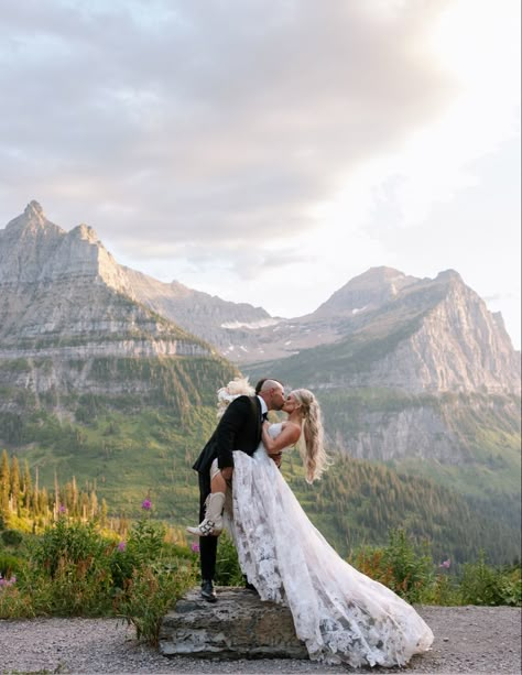 National Park Wedding Dress, Out West Elopement, Elopement Places In Us, Yosemite National Park Wedding, Mountain Wedding Elopement, National Park Elopement Photography, Small Montana Wedding, National Parks Wedding, Mountain Elopement Photos