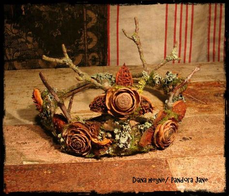 Halloween Couture, Dryad Costume, Fantasy Crowns, Twig Crown, Tree Goddess, Fae Costume, Witch Crown, Mermaid Crowns, Forest Witch