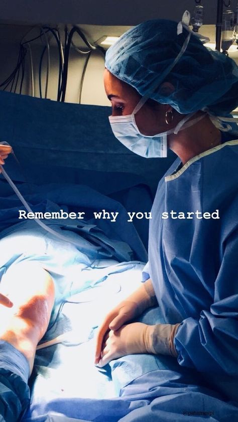 Orthopedic Surgeon Aesthetic, Surgeon Female, One Day Inshallah, Surgery Aesthetic, Medical School Quotes, Female Surgeon, Nursing School Inspiration, Medical Photography, Medical Quotes