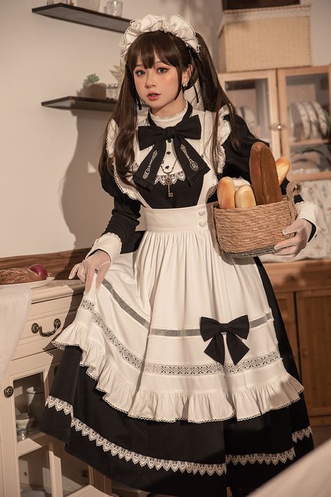 Moluo Lolita -Dark Princess- Lolita OP Dress (Pure Black Pleated Version) Maid Apron, Dress With Ribbon, Maid Uniform, Op Dress, Maid Cosplay, Maid Outfit, Lantern Sleeve Dress, Fantasias Halloween, Poses References