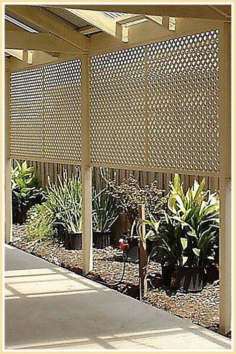 Ombra Pergola, Lattice Privacy Screen, Lattice Panels, Design Per Patio, Diy Privacy Screen, Patio Privacy Screen, Backyard Trees, Patio Privacy, Privacy Landscaping