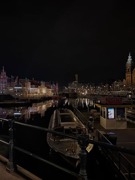 Amsterdam Night, Amsterdam Aesthetic Night, Amsterdam At Night, New Amsterdam, Holland, Amsterdam, Travel