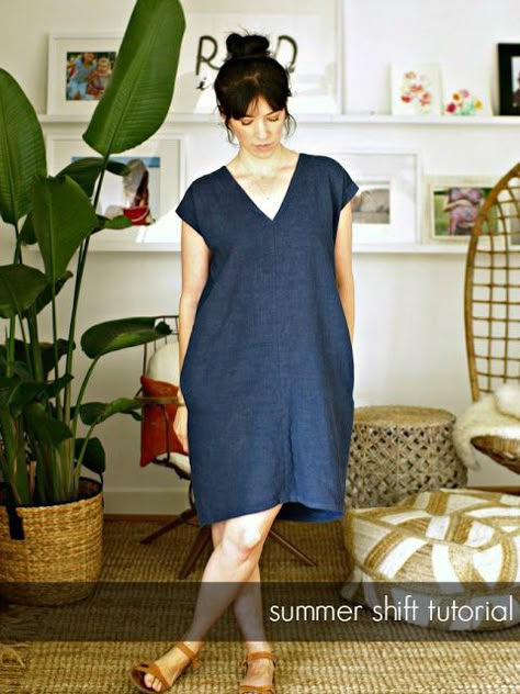 » Make || Easy Summer Shift Tutorial Homemade Fashion, Linen Dress Pattern, Sew Dress, Sheila E, Easy Dress Sewing Patterns, Sew Patterns, Shift Dress Pattern, Simple Summer Dresses, Summer Dress Patterns