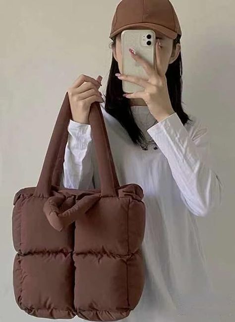 https://amzn.to/47rXDgm Handbag Aesthetic, Puffer Tote Bag, My Mum Made It, Puffer Bag, Cute Handbag, Quilted Tote Bags, Quilted Purses, Cute Handbags, Quilted Totes