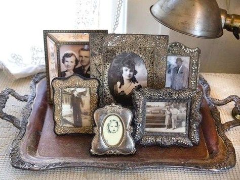 Shabby Chic Decorating, Diy Vintage Decor, Old Family Photos, Silver Picture Frames, Tarnished Silver, Romantic Homes, Antique Decor, Shabby Chic Homes, Diy Vintage