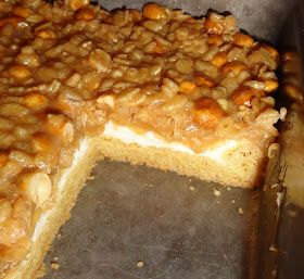 Peanut Chews Recipe, Peanut Dessert Recipes, Chewy Bread Recipe, Salted Peanut Chews, Peanut Desserts, Peanut Chews, Cakes For Sale, Sweets Bar, Chewy Bread