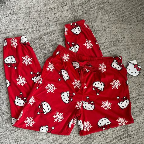 New With Tags Hello Kitty Snowflake Pjs Hello Kitty Red Christmas Pajama Pants Smoke And Pet Free Home Same Or Next Day Shipping Depending When Order Is Placed. Discounts On Bundles + Save On Shipping. Matching Christmas Pants, Christmas Home Outfit, Pjs Hello Kitty, Cartoon Pajama Pants, Hello Kitty Pajama Pants, Christmas Sanrio, Sleepover Outfit, Xmas Clothes, Black Pajama Pants