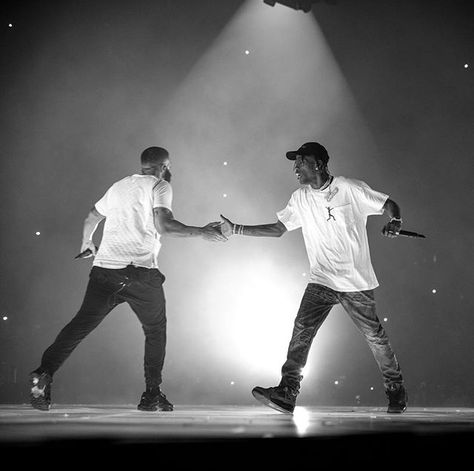 Drake x Travis Scott Drake Background, Concert Background, Drake Wallpaper, Travis Scott Rodeo, Drake Travis Scott, Drake Concert, Drake Photos, Drake Drizzy, Champagne Papi