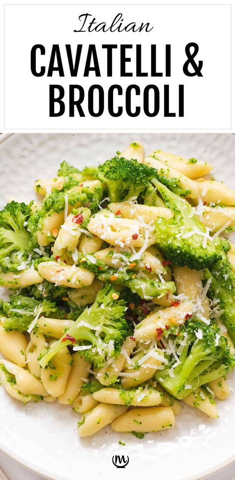 This homemade cavatelli and broccoli is absolutely a match made in heaven: it’s simple yet satisfying, flavour loaded, and it looks as YUMMY as it tastes! #cavatelli #broccolirecipes #pastarecipes #Italianrecipes Cavatelli Pasta Recipe, Homemade Cavatelli, Cavatelli And Broccoli, Cavatelli Recipe, Cavatelli Pasta, Vegetable Meals, Broccoli Pasta Recipe, Broccoli Pasta, Fresh Broccoli