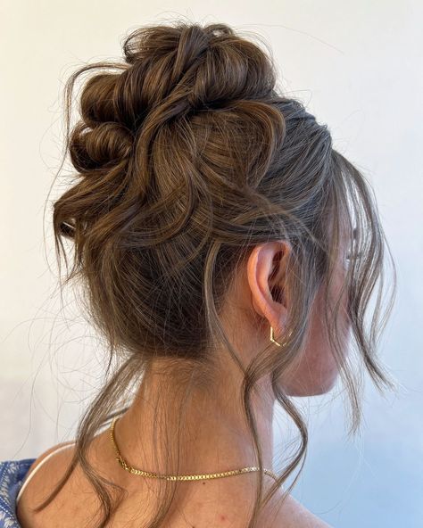 Neat Low Bun, Bun With Side Bangs, Loose Low Bun, Swirl Bun, Textured Low Bun, Messy Bun Hairstyle, Loose Buns, Easy Bun, Easy Bun Hairstyles