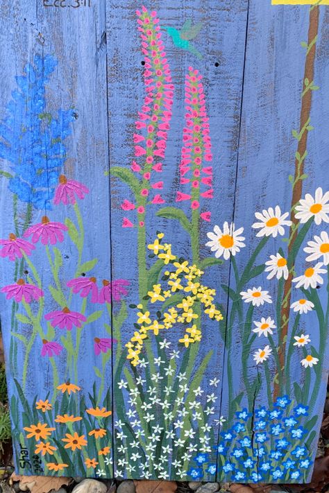 Outdoor acrylic paints on reclaimed wood fence boards. Easy Fence Painting Ideas, Fence Post Painting Ideas, Painting Wood Fence, Painting Boards Ideas Wood Signs, Garden Fence Paint, Murals Ideas, Fence Painting, Easy Fence, Garden Fence Art