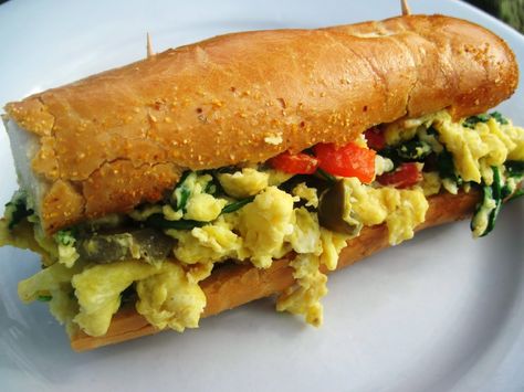 I'm Turning 60...: Carmela Soprano's Peppers and Eggs Sandwiches Pepper And Egg Sandwich, Sopranos Recipes, Peppers And Eggs, Sausage And Peppers Recipe, Egg Sandwich Recipe, Pepper Sandwich, Wls Recipes, Eggs In Peppers, Egg Sandwich