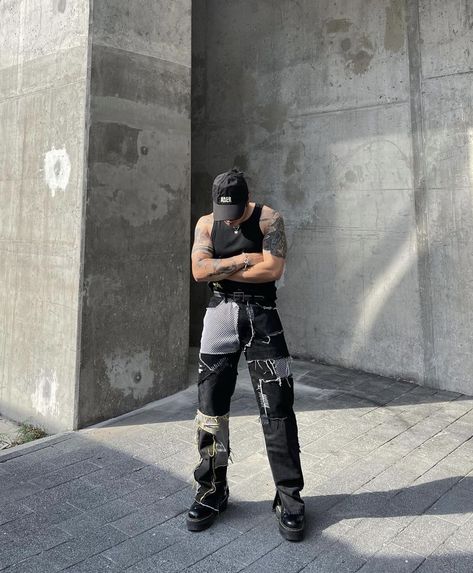 Techno Fashion Men, Men’s Raves Outfit, Male Alt Outfits, Rave Outfits Men Edm, Techno Outfit Men, Male Punk Outfits, Male Party Outfits, Male Rave Outfits, 90s Rave Aesthetic