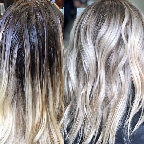 Blond To Grey, Rooty Blonde Hair, Blonde With Roots, Balayage Pattern, Hair Coloring At Home, Balayage Vs Highlights, Rooty Blonde, Babylights Blonde, Hair Stylist Tips