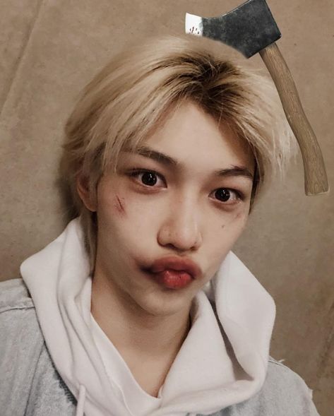 STAY~~ Have a Happy Halloween today ~~^^ 🥰 [Instagram] #straykids #stay #felix #sunshine Pretty Angel, Felix Stray Kids, Picture Collection, Lee Min Ho, Instagram Update, Lee Know, Pop Group, Boyfriend Material, Happy Halloween