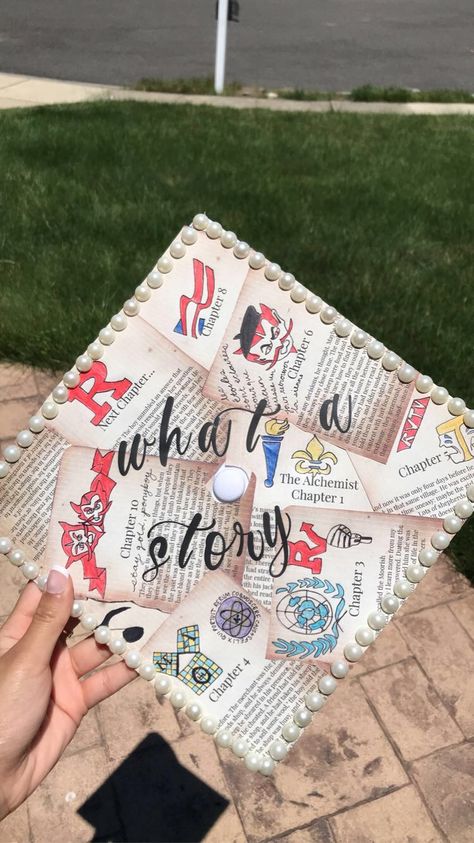 Anne Of Green Gables Graduation Cap, Book Grad Cap, Jane Austen Graduation Cap, Book Themed Graduation Cap, Grad Cap Ideas Bookworm, Graduation Cap Designs Books, Book Graduation Cap, Graduation Cap Designs History, Creative Graduation Caps