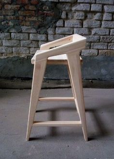 Wood Chair Diy, Wood Chair Design, Wood Furniture Legs, Chair Design Wooden, Kursi Bar, Wooden Stool, Plywood Furniture, Wood Stool, Funky Painted Furniture