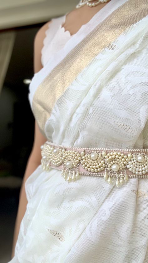 Embroidered Belts and Jewelry Kamarpatta On Saree, Maggam Hip Belt Design, Diy Saree Belt, Belt Design For Saree, Belt Work Design, Hand Work Belt Design, Belt On Saree, Saree Belt Designs Diy, Aari Belt Design